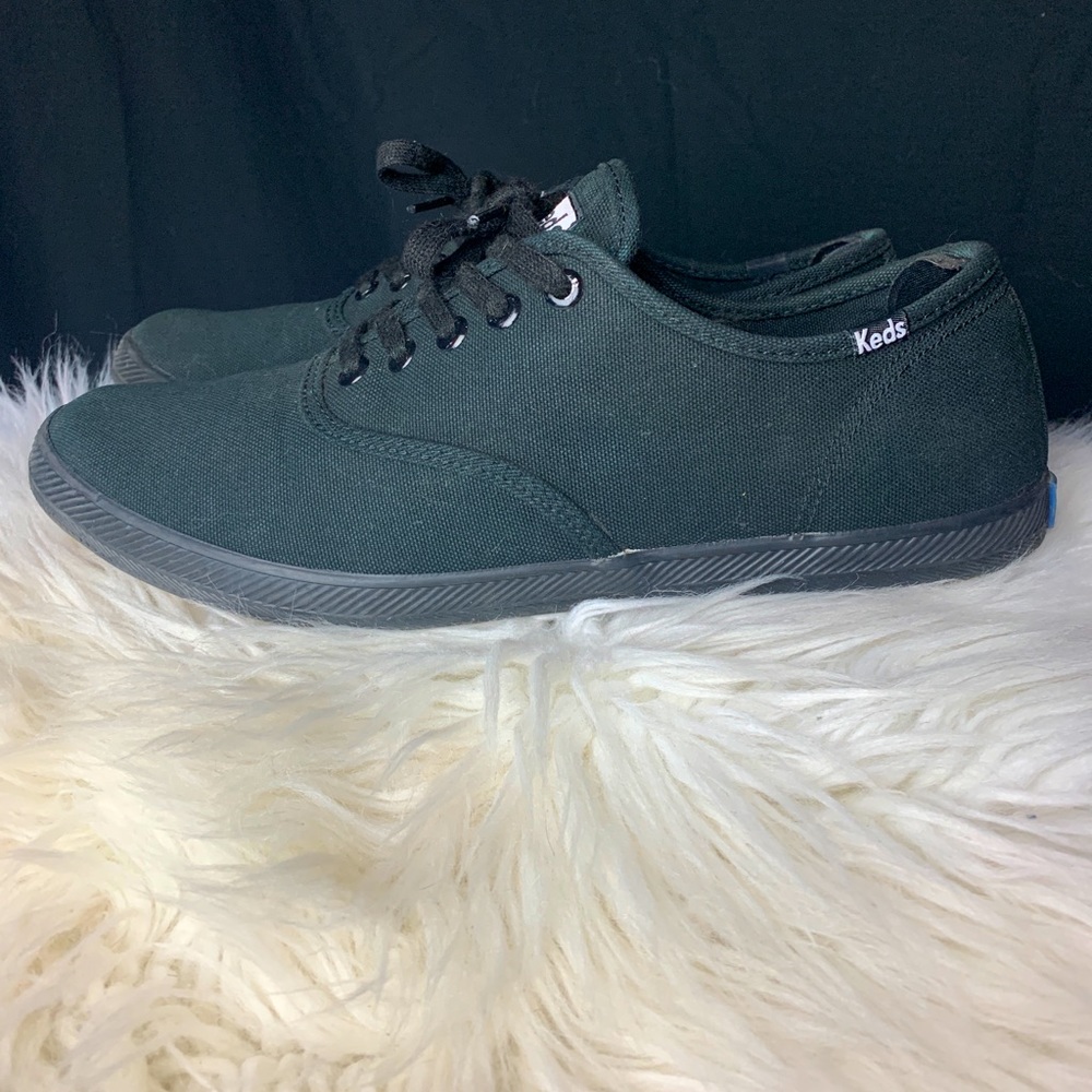 Keds black canvas shoes 9.5 US